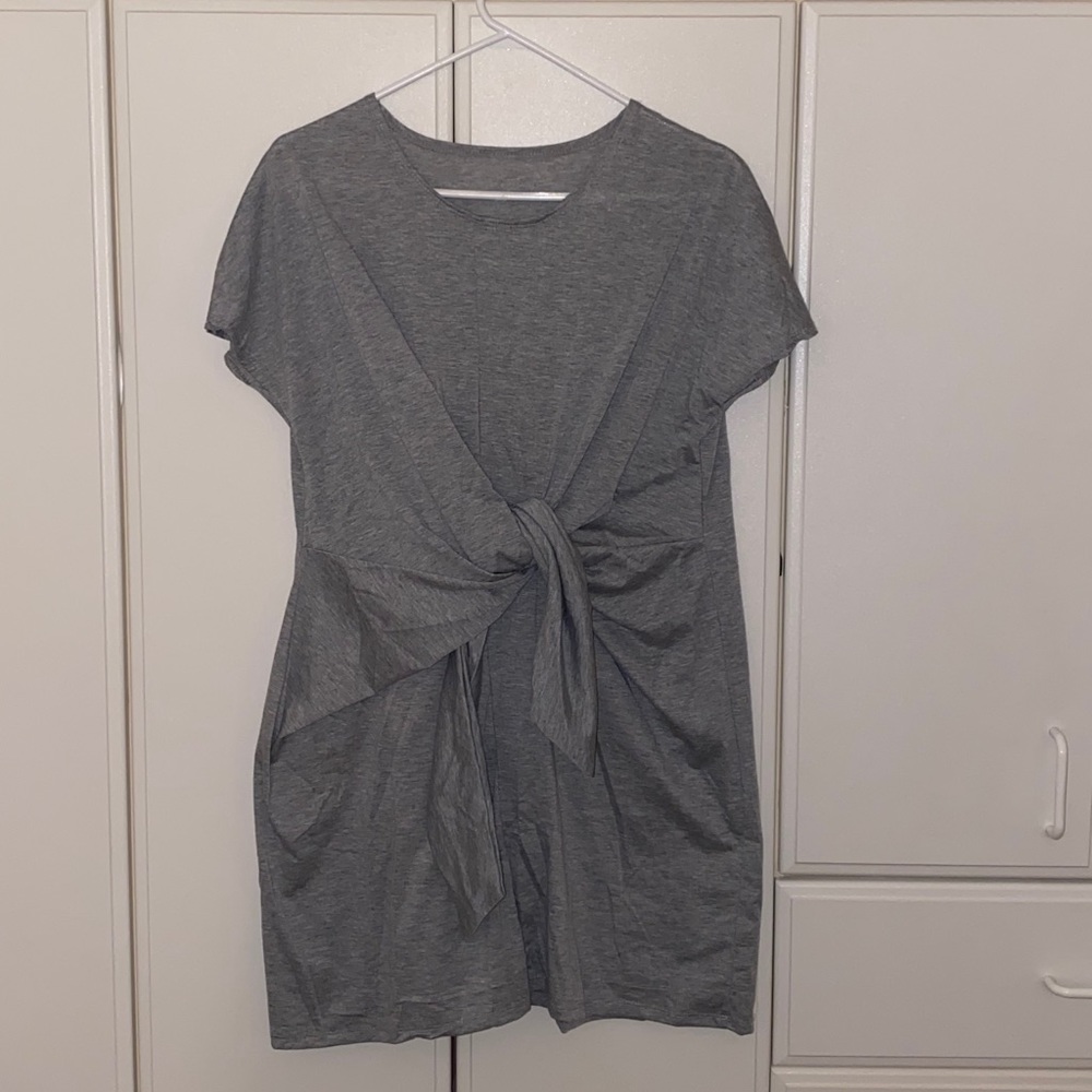 short sleeve grey above-the-knee dress